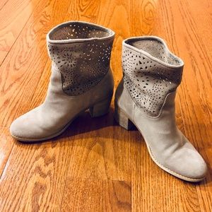 Suede Grey cut out booties